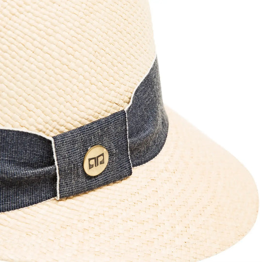 cappello di panama con visiera corta da donna foto con vista dettaglio ravvicinato color naturale primario nesti