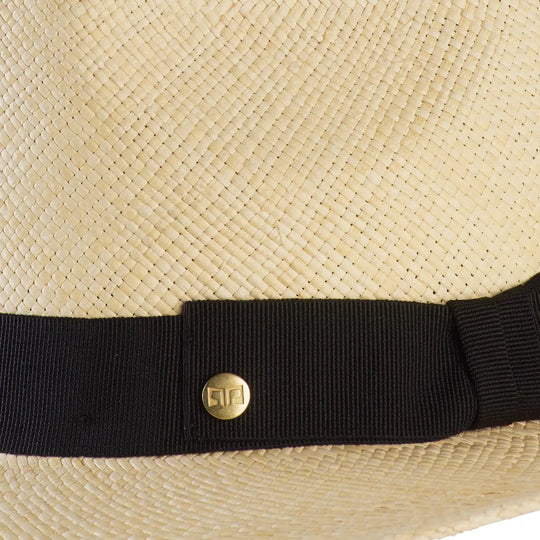cappello di panama in stile fedora da uomo foto con vista dettaglio ravvicinato color naturale primario nesti