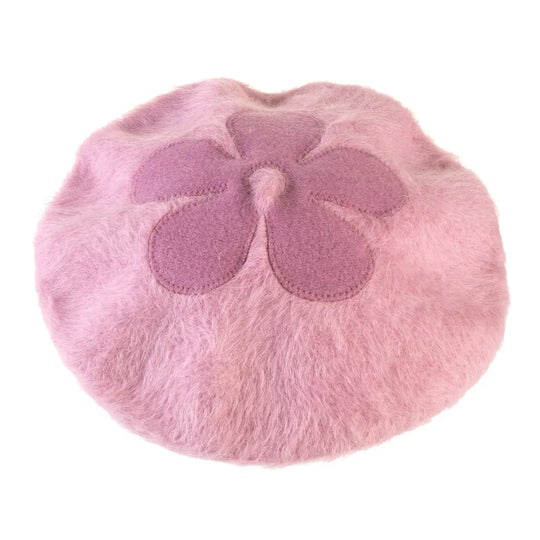 basco parigino in angora e lapin con ricamo floreale da donna color rosa cipria foto con vista di profilo