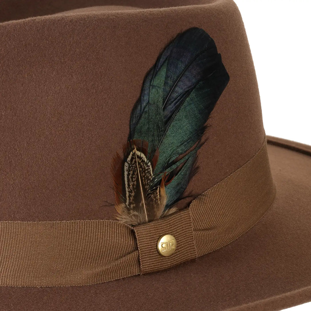 cappello australiano in feltro di cashmere antipioggia da uomo color camoscio dorato foto con dettaglio ravvicinato 1 primario nesti