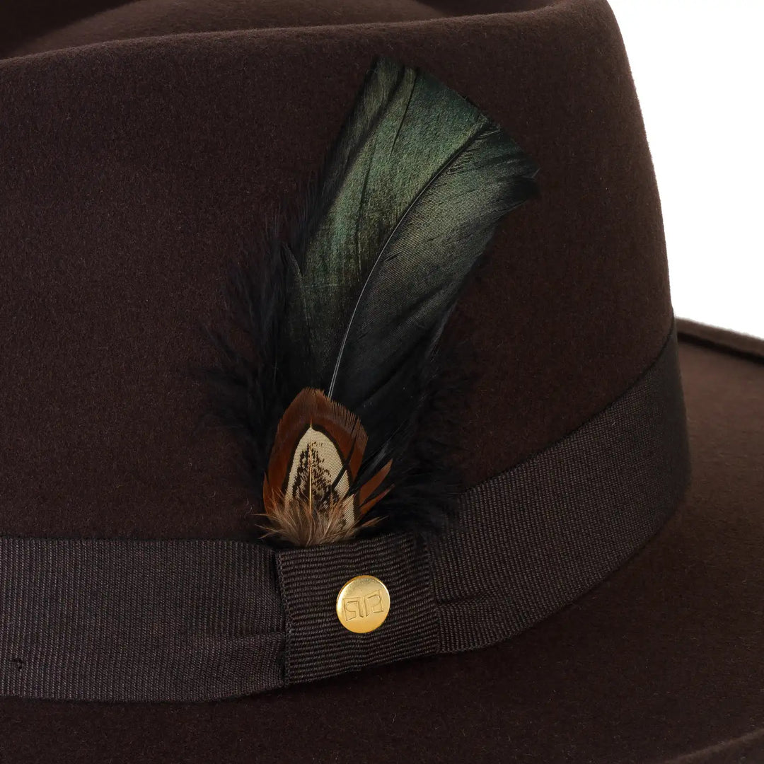 cappello australiano in feltro di cashmere antipioggia da uomo color marrone antico foto con vista dettaglio ravvicinato 1 primario nesti